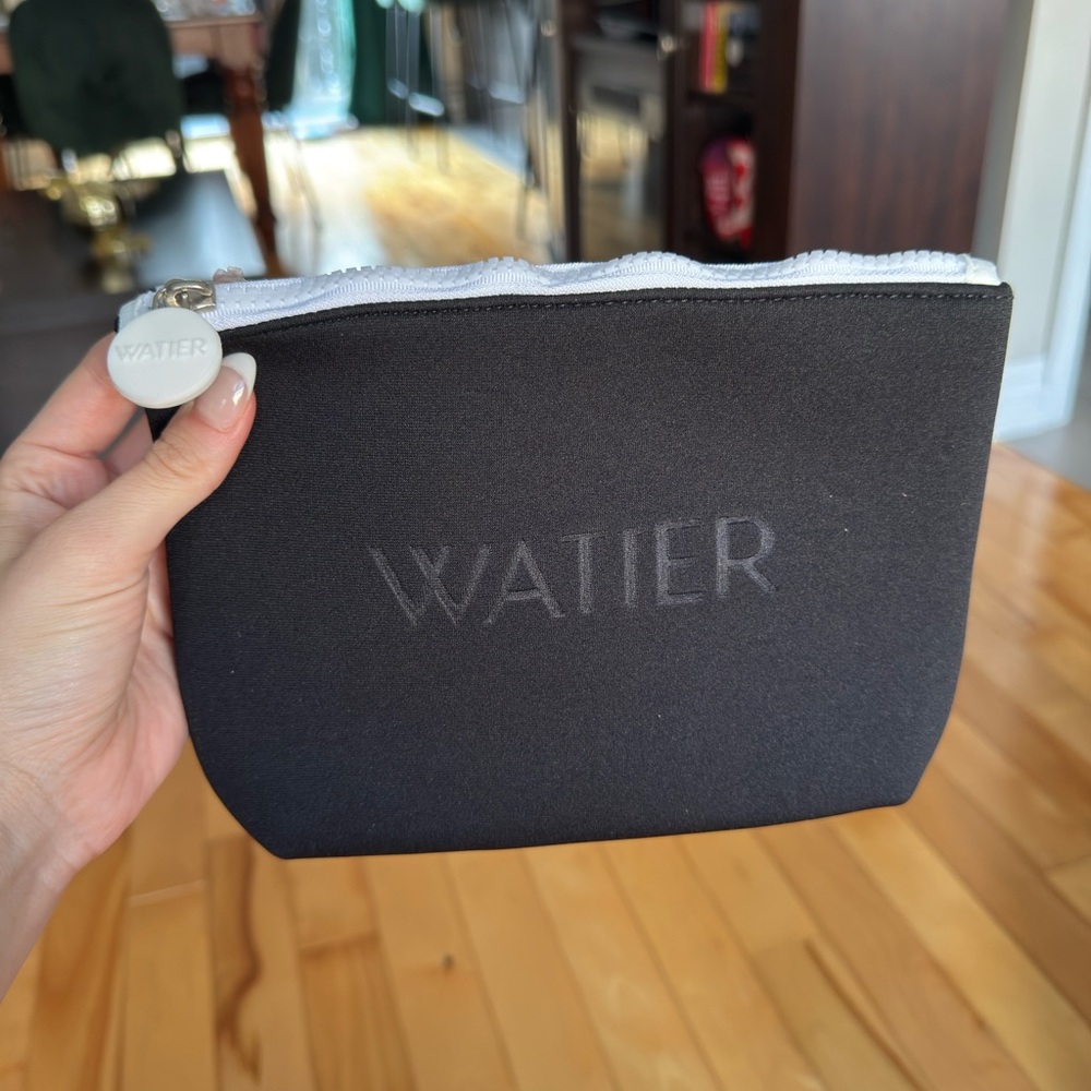 Lise Watier Black Cosmetic Pouch